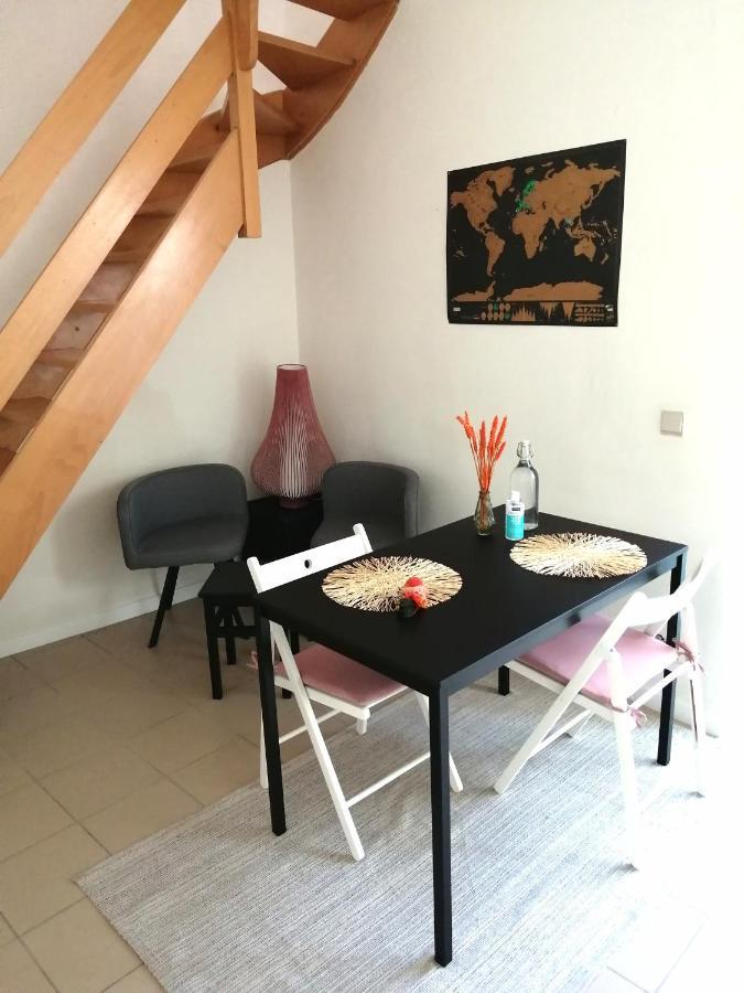 Studio With Terrace In 17Th Century House Apartment Bruges Exterior foto
